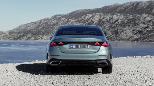 Mercedes-Benz Třída E AMG E 53 (585 Hp) HYBRID 4MATIC+ 9G-TRONIC na prodej za 2126910 Kč