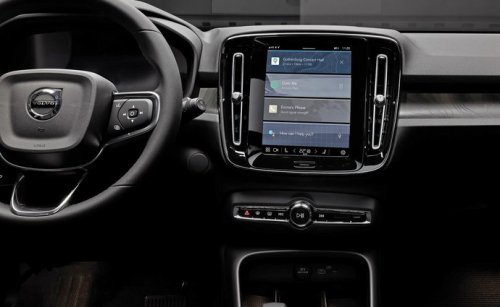 Volvo XC40 B4 (197 Hp) Mild hybrid Automatic na prodej za 808574 Kč