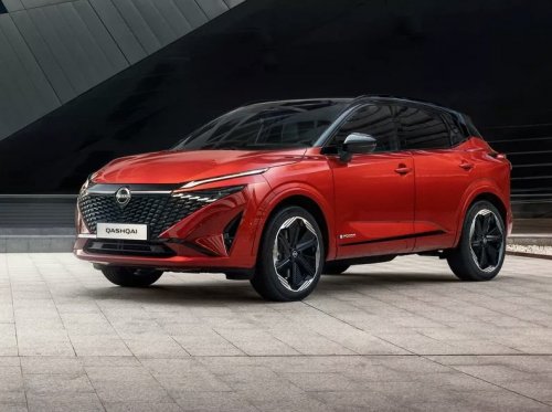 Nissan Qashqai 1.3 DIG-T (158 Hp) Mild Hybrid Xtronic na operativní leasing za 6435 Kč/měs.