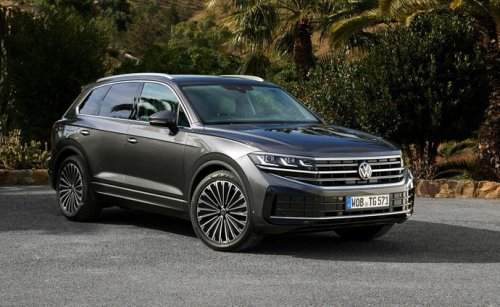 Volkswagen Touareg 3.0 V6 TFSI (381 Hp) eHybrid 4MOTION Tiptronic na prodej za 1397161 Kč