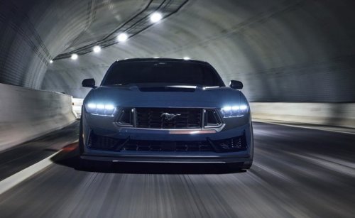 Ford Mustang GT 5.0 V8 (446 Hp) SelectShift na operativní leasing za 21644 Kč/měs.