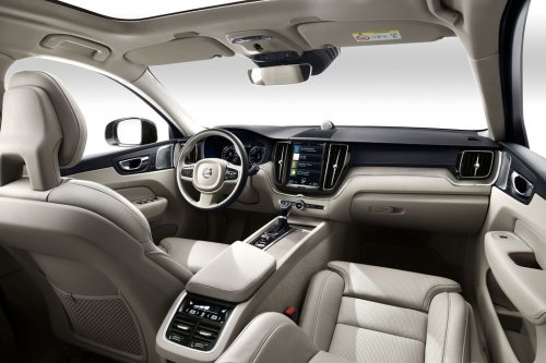 Volvo XC60 2.0 B5 (250 Hp) Mild Hybrid AWD Geartronic na operativní leasing za 16386 Kč/měs.