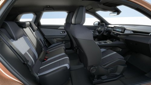 Opel Grandland 73kWh (213 Hp) na operativní leasing za 11724 Kč/měs.