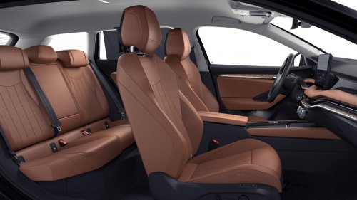 Škoda Superb 1,5 TSI iV (201 Hp) DSG na operativní leasing za 11160 Kč/měs.