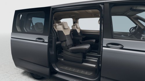 Volkswagen Multivan 2.0 TSI (204 Hp) DSG7 na operativní leasing za 16999 Kč/měs.