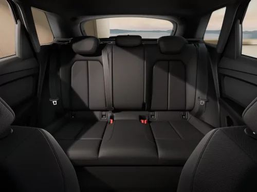 Audi Q4 e-tron 45 e-tron (286 Hp) quattro na operativní leasing za 18349 Kč/měs.