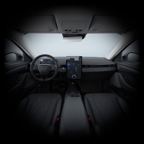 Ford Mustang Mach-E 73 kWh (268 Hp) na operativní leasing za 13054 Kč/měs.