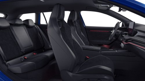 Škoda Superb 1,5 TSI iV (201 Hp) DSG na operativní leasing za 10687 Kč/měs.