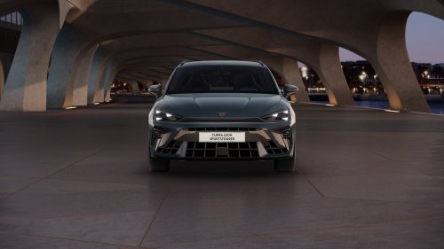 Cupra Leon 2.0 TSI (333 Hp)DSG 4WD na operativní leasing za 16880 Kč/měs.