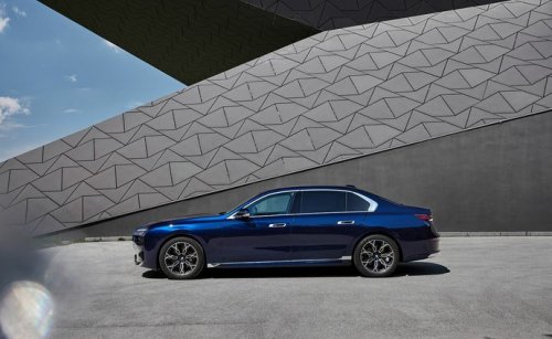 BMW Řada 7 M760e (571 Hp) xDrive Plug-in Hybrid Steptronic na prodej za 2962388 Kč