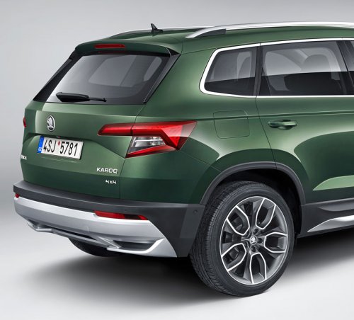 Škoda Karoq 2.0 TDI (150 Hp) 4x4 DSG na operativní leasing za 9216 Kč/měs.
