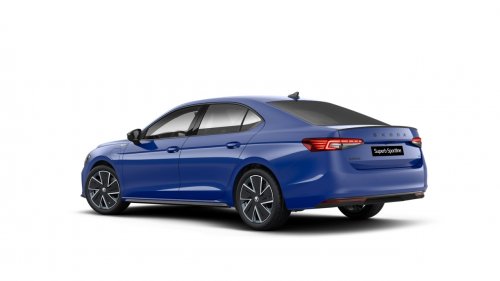 Škoda Superb 1,5 TSI iV (204 Hp) PHEV na operativní leasing za 9893 Kč/měs.