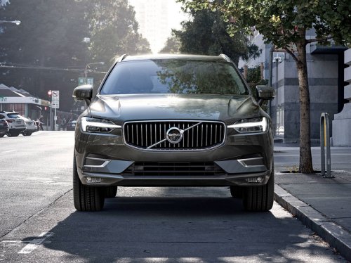 Volvo XC60 2.0 B4 (211 hp) MHEV AWD Automatic na operativní leasing za 20251 Kč/měs.