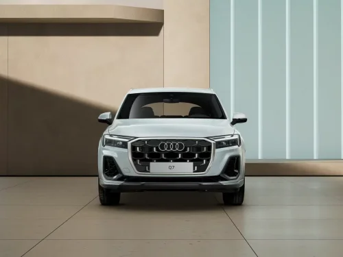 Audi Q7 55 TFSI e (394 Hp) Plug-in hybrid quattro Tiptronic na operativní leasing za 15848 Kč/měs.