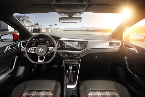 Volkswagen Polo 1.0 TSI (110 Hp) na operativní leasing za 4930 Kč/měs.