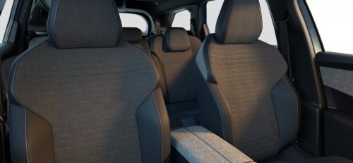 Peugeot 5008 145 (145 Hp) e-DCS6 na operativní leasing za 9489 Kč/měs.