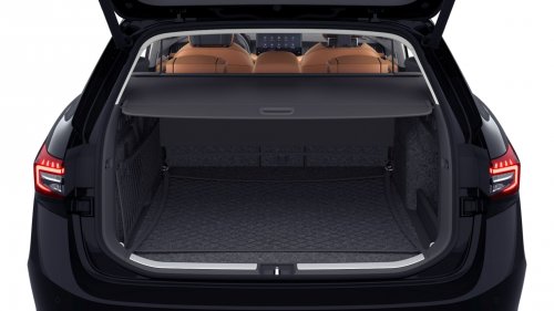 Škoda Superb 1,5 TSI iV (201 Hp) DSG na operativní leasing za 11160 Kč/měs.