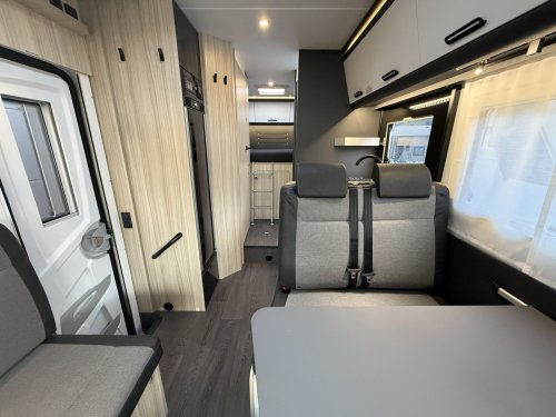 Adria Sun Living FORD 2,0 HD (165HP) Automat na prodej za 1519000 Kč