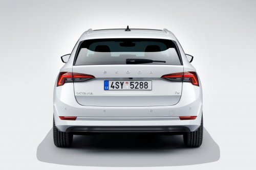 Škoda Octavia vRS 2.0 TSI (245 Hp) DSG na operativní leasing za 29807 Kč/měs.