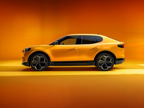 Ford Capri 52 kWh (170 Hp) RWD na operativní leasing za 12418 Kč/měs.