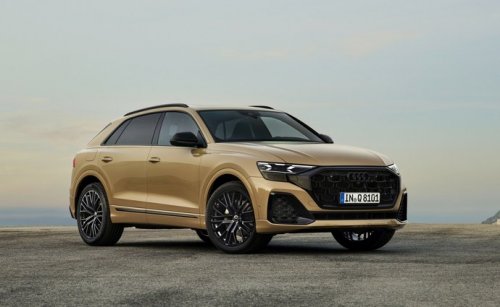 Audi Q8 55 TFSI e (394 Hp) Plug-in hybrid quattro Tiptronic na prodej za 1637981 Kč