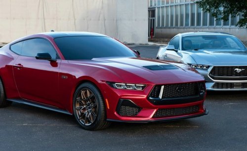 Ford Mustang GT 5.0 V8 (446 Hp) SelectShift na operativní leasing za 21644 Kč/měs.