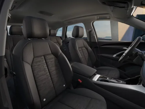 Audi Q5 40 TDI (204 Hp) quattro S tronic na operativní leasing za 17274 Kč/měs.