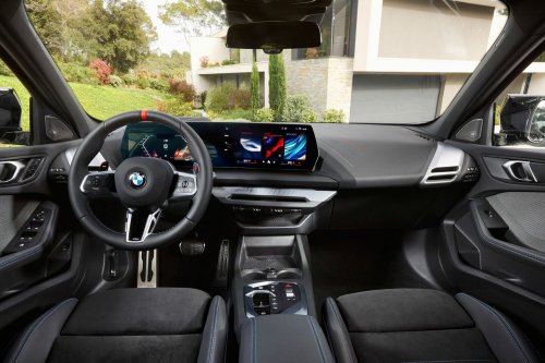 BMW Řada 1 120 (170 Hp) Steptronic na operativní leasing za 10911 Kč/měs.