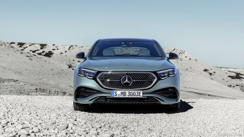 Mercedes-Benz Třída E AMG E 53 (585 Hp) HYBRID 4MATIC+ 9G-TRONIC na prodej za 2126910 Kč