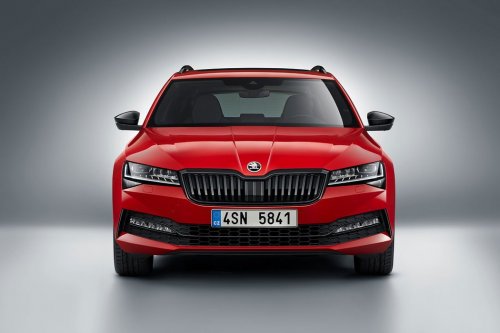 Škoda Superb 2.0 TDI (190 Hp) 4x4 DSG na operativní leasing za 13993 Kč/měs.