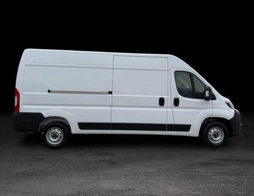 Opel Movano 2.2 CDTi (140 Hp) 6 st. manual na operativní leasing za 8814 Kč/měs.