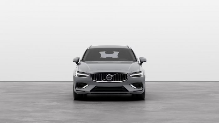 Volvo V60 Recharge 2.0 T6 (350 Hp) Plug-in Hybrid AWD Geartronic na operativní leasing za 12985 Kč/měs.