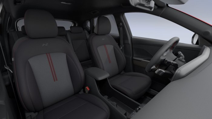 Hyundai Kona POWER 64,8 kWh (203 Hp) na operativní leasing za 10132 Kč/měs.