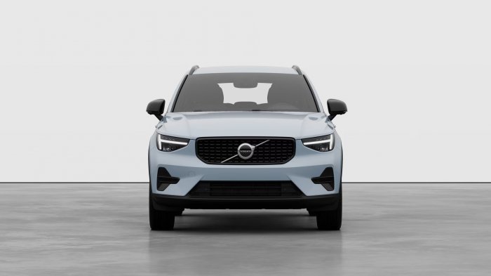 Volvo XC40 2.0 B4 (197 Hp) Mild Hybrid AWD Automatic na operativní leasing za 9535 Kč/měs.