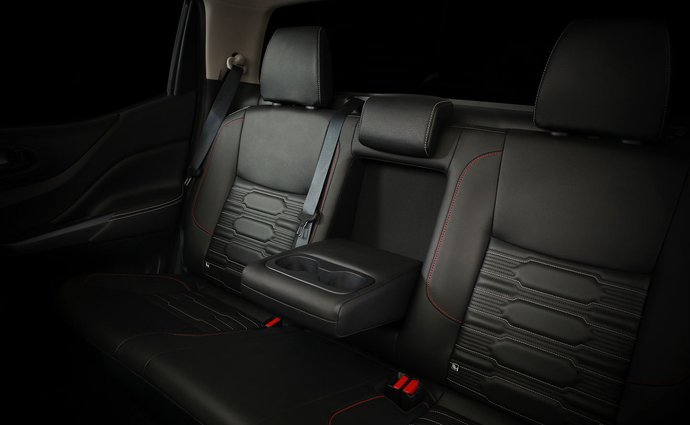 Nissan Navara 2.3 dCi (190 Hp) 4WD na prodej za 603306 Kč