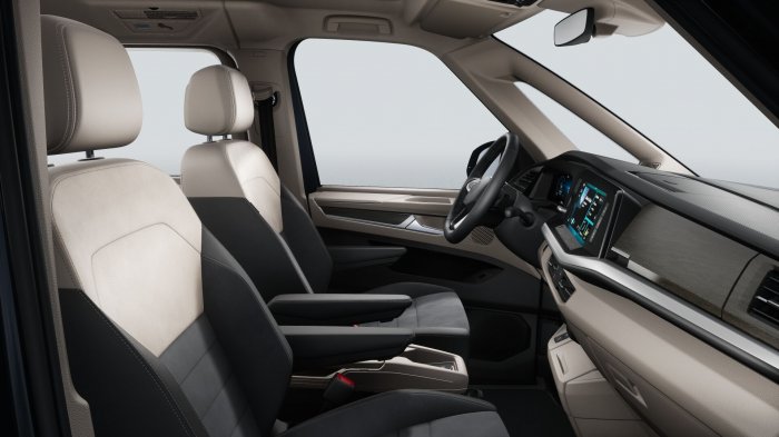 Volkswagen Multivan 2.0 TDI (150 Hp) DSG7 na operativní leasing za 15799 Kč/měs.