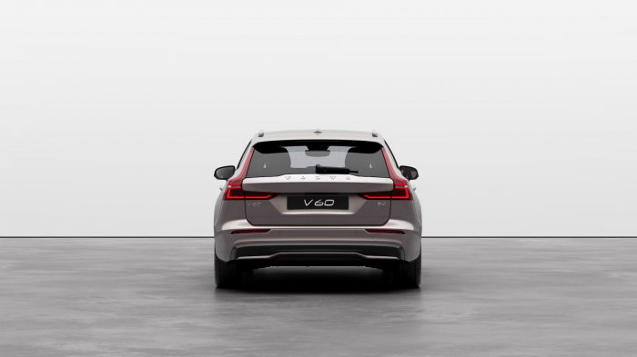 Volvo V60 2.0 B4 (197 Hp) Mild Hybrid Automatic na operativní leasing za 9315 Kč/měs.