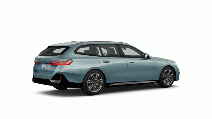 BMW Řada 5 540d (303 Hp) xDrive na operativní leasing za 21027 Kč/měs.