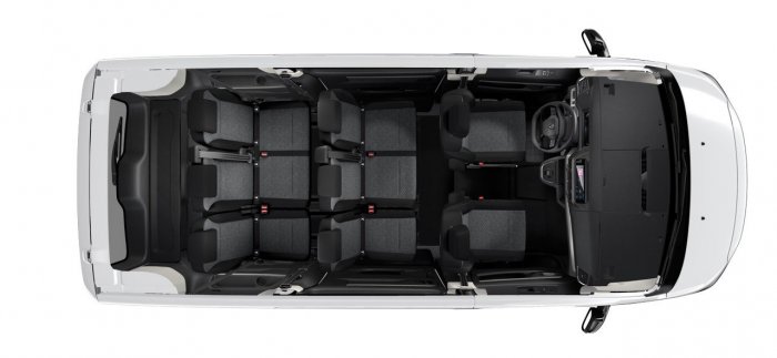 Peugeot Traveller 2.0 BlueHDi (174 Hp) na operativní leasing za 8455 Kč/měs.