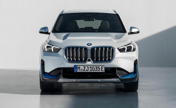 BMW iX1 30 (306 Hp) xDrive na prodej za 1132934 Kč