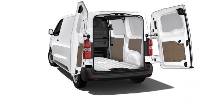 Peugeot Expert 2.0 BlueHDi 145 (145 Hp) Man na operativní leasing za 11810 Kč/měs.
