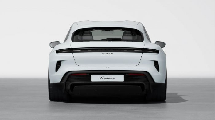 Porsche Taycan Performance 82.3 kWh (408 Hp) na prodej za 2129304 Kč