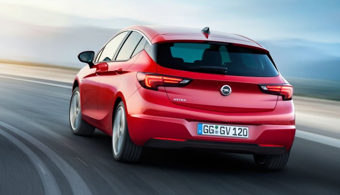 Opel Astra 1.2 Turbo (110 Hp) na operativní leasing za 5196 Kč/měs.