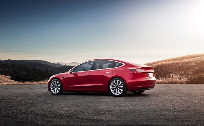 Tesla Model 3 Performance 80.5 kWh (513 Hp) Dual Motor AWD na prodej za 826446 Kč