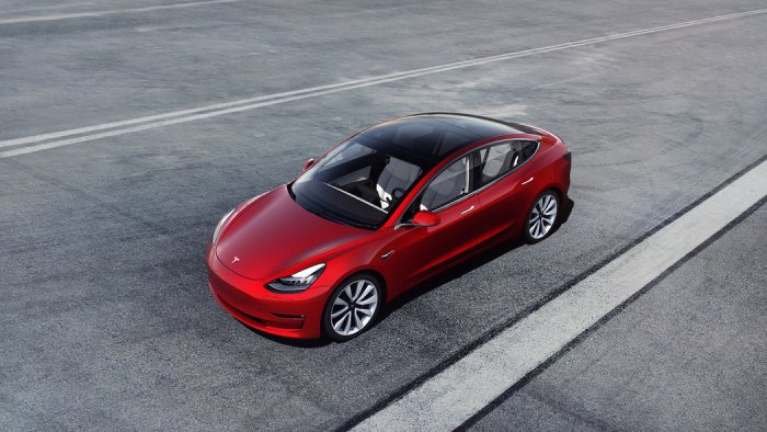 Tesla Model 3 Performance 80.5 kWh (513 Hp) Dual Motor AWD na prodej za 1280909 Kč