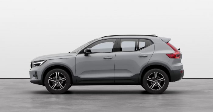 Volvo XC40 2.0 B4 (197 Hp) Mild Hybrid Automatic na operativní leasing za 8713 Kč/měs.