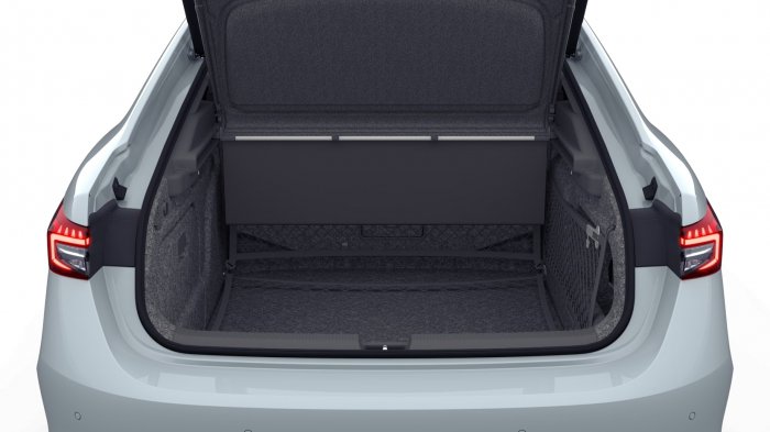 Škoda Superb 2,0 TDI (148 Hp) na operativní leasing za 10499 Kč/měs.