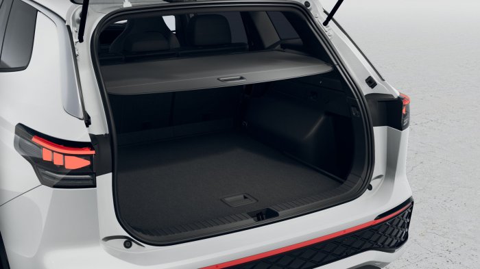 Volkswagen Tayron 2.0 TDI (193 Hp) DSG 4MOTION na operativní leasing za 12907 Kč/měs.