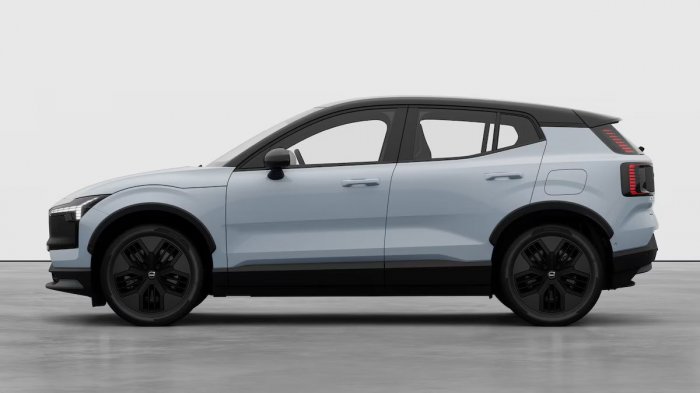 Volvo EX30 69 kWh (428 Hp) Twin Motor Performance AWD na prodej za 876273 Kč