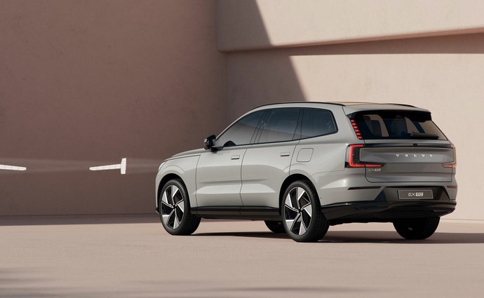 Volvo EX90 104 kWh Single Motor (279 Hp) na prodej za 1583024 Kč